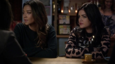 PLL_S04E23_720p_JACK_Up_DownloadSeriesHere_0152.jpg