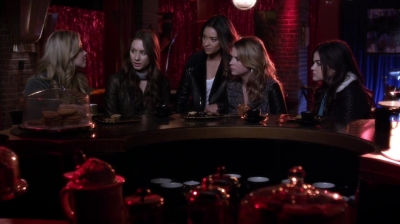PLL_S04E24_720p_JACK_Up_DownloadSeriesHere_2254.jpg
