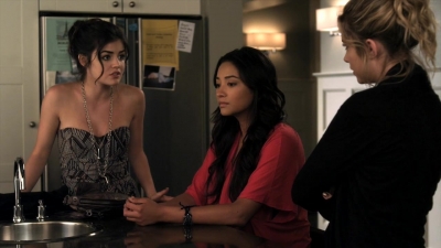 Pretty_Little_Liars_S02x16_720p_Bluray_Dual_PauloADM_1551.jpg