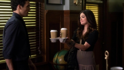 Pretty_Little_Liars_S02x24_720p_Bluray_Dual_PauloADM_0423.jpg