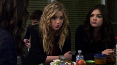 Pretty_Little_Liars_S02x24_720p_Bluray_Dual_PauloADM_1511.jpg