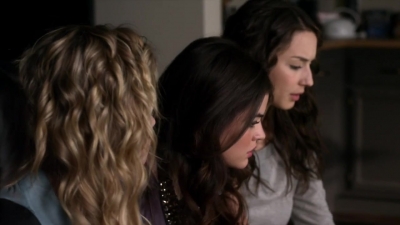 Pretty_Little_Liars_S02x25_720p_Bluray_Dual_PauloADM_0459.jpg
