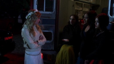 Pretty_Little_Liars_S02x25_720p_Bluray_Dual_PauloADM_2305.jpg