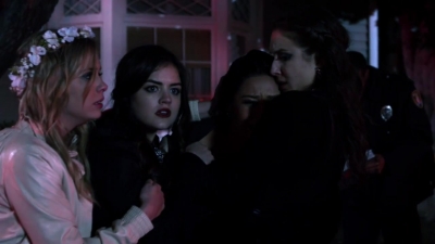 Pretty_Little_Liars_S02x25_720p_Bluray_Dual_PauloADM_2586.jpg