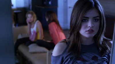 Pretty_Little_Liars_S03E01_BluRay_Rip_720p_Dual_Audio_WWW_TORRENTDOSFILMES_COM_0239.jpg