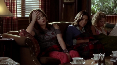 Pretty_Little_Liars_S03E01_BluRay_Rip_720p_Dual_Audio_WWW_TORRENTDOSFILMES_COM_0563.jpg