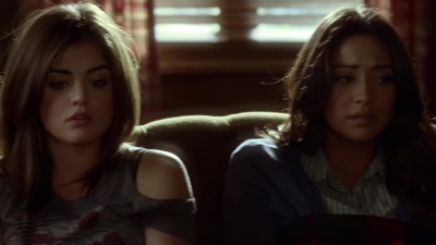 Pretty_Little_Liars_S03E01_BluRay_Rip_720p_Dual_Audio_WWW_TORRENTDOSFILMES_COM_0622.jpg