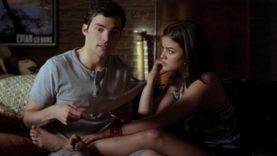 Pretty_Little_Liars_S03E01_BluRay_Rip_720p_Dual_Audio_WWW_TORRENTDOSFILMES_COM_0676.jpg