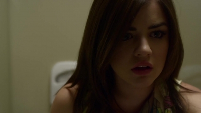 Pretty_Little_Liars_S03E01_BluRay_Rip_720p_Dual_Audio_WWW_TORRENTDOSFILMES_COM_1457.jpg