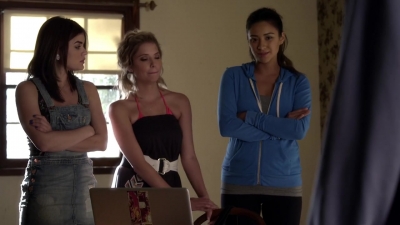 Pretty_Little_Liars_S03E01_BluRay_Rip_720p_Dual_Audio_WWW_TORRENTDOSFILMES_COM_2462.jpg