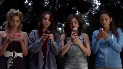 Pretty_Little_Liars_S03E01_BluRay_Rip_720p_Dual_Audio_WWW_TORRENTDOSFILMES_COM_2585.jpg