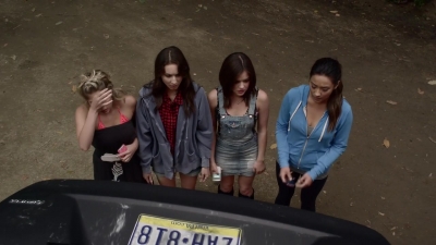 Pretty_Little_Liars_S03E01_BluRay_Rip_720p_Dual_Audio_WWW_TORRENTDOSFILMES_COM_2596.jpg