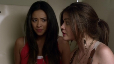 Pretty_Little_Liars_S03E02_BluRay_Rip_720p_Dual_Audio_WWW_TORRENTDOSFILMES_COM_0208.jpg