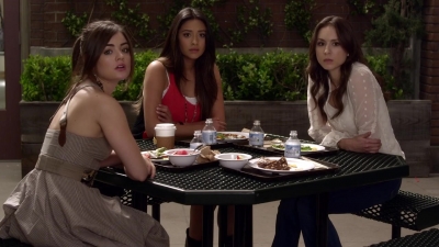 Pretty_Little_Liars_S03E02_BluRay_Rip_720p_Dual_Audio_WWW_TORRENTDOSFILMES_COM_0321.jpg