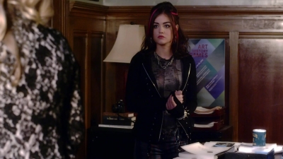 Pretty_Little_Liars_S03E02_BluRay_Rip_720p_Dual_Audio_WWW_TORRENTDOSFILMES_COM_1050.jpg