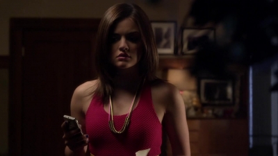 Pretty_Little_Liars_S03E02_BluRay_Rip_720p_Dual_Audio_WWW_TORRENTDOSFILMES_COM_1562.jpg