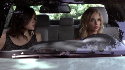 Pretty_Little_Liars_S03E03_BluRay_Rip_720p_Dual_Audio_WWW_TORRENTDOSFILMES_COM_1810.jpg
