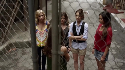 Pretty_Little_Liars_S03E03_BluRay_Rip_720p_Dual_Audio_WWW_TORRENTDOSFILMES_COM_2346.jpg