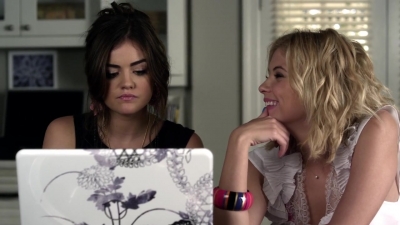 Pretty_Little_Liars_S03E04_BluRay_Rip_720p_Dual_Audio_WWW_TORRENTDOSFILMES_COM_0817.jpg
