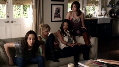 Pretty_Little_Liars_S03E04_BluRay_Rip_720p_Dual_Audio_WWW_TORRENTDOSFILMES_COM_1168.jpg