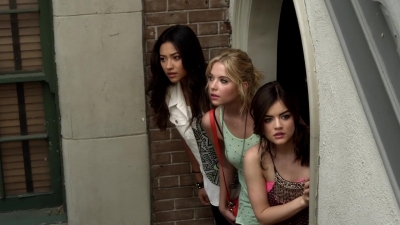 Pretty_Little_Liars_S03E04_BluRay_Rip_720p_Dual_Audio_WWW_TORRENTDOSFILMES_COM_1242.jpg