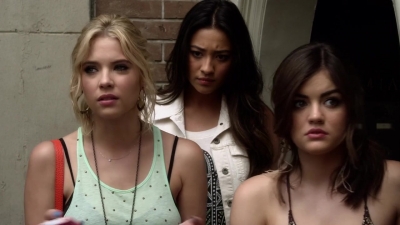 Pretty_Little_Liars_S03E04_BluRay_Rip_720p_Dual_Audio_WWW_TORRENTDOSFILMES_COM_1265.jpg