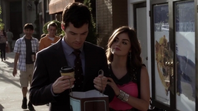 Pretty_Little_Liars_S03E05_BluRay_Rip_720p_Dual_Audio_WWW_TORRENTDOSFILMES_COM_0196.jpg