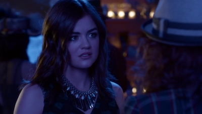 Pretty_Little_Liars_S03E05_BluRay_Rip_720p_Dual_Audio_WWW_TORRENTDOSFILMES_COM_1648.jpg