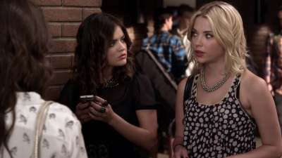 Pretty_Little_Liars_S03E08_BluRay_Rip_720p_Dual_Audio_WWW_TORRENTDOSFILMES_COM_0942.jpg