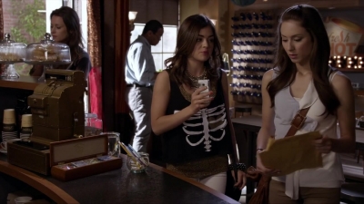 Pretty_Little_Liars_S03E09_BluRay_Rip_720p_Dual_Audio_WWW_TORRENTDOSFILMES_COM_0057.jpg