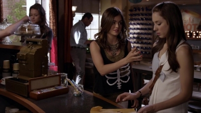 Pretty_Little_Liars_S03E09_BluRay_Rip_720p_Dual_Audio_WWW_TORRENTDOSFILMES_COM_0058.jpg