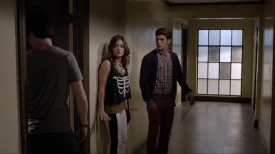 Pretty_Little_Liars_S03E09_BluRay_Rip_720p_Dual_Audio_WWW_TORRENTDOSFILMES_COM_0505.jpg