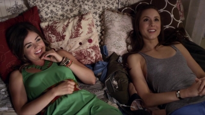 Pretty_Little_Liars_S03E09_BluRay_Rip_720p_Dual_Audio_WWW_TORRENTDOSFILMES_COM_0919.jpg