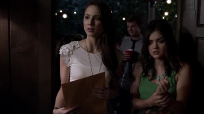 Pretty_Little_Liars_S03E09_BluRay_Rip_720p_Dual_Audio_WWW_TORRENTDOSFILMES_COM_1026.jpg