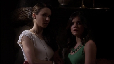 Pretty_Little_Liars_S03E09_BluRay_Rip_720p_Dual_Audio_WWW_TORRENTDOSFILMES_COM_1340.jpg