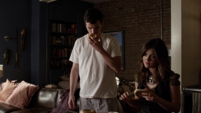 Pretty_Little_Liars_S03E10_BluRay_Rip_720p_Dual_Audio_WWW_TORRENTDOSFILMES_COM_0185.jpg