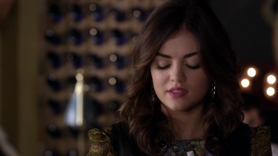 Pretty_Little_Liars_S03E10_BluRay_Rip_720p_Dual_Audio_WWW_TORRENTDOSFILMES_COM_1332.jpg