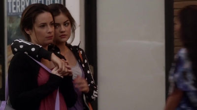 Pretty_Little_Liars_S03E10_BluRay_Rip_720p_Dual_Audio_WWW_TORRENTDOSFILMES_COM_1665.jpg