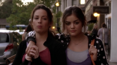 Pretty_Little_Liars_S03E10_BluRay_Rip_720p_Dual_Audio_WWW_TORRENTDOSFILMES_COM_1671.jpg