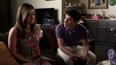 Pretty_Little_Liars_S03E11_BluRay_Rip_720p_Dual_Audio_WWW_TORRENTDOSFILMES_COM_1660.jpg