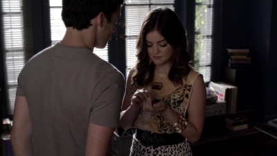 Pretty_Little_Liars_S03E14_BluRay_Rip_720p_Dual_Audio_WWW_TORRENTDOSFILMES_COM_1148.jpg