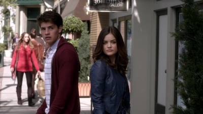 Pretty_Little_Liars_S03E18_BluRay_Rip_720p_Dual_Audio_WWW_TORRENTDOSFILMES_COM_1934.jpg