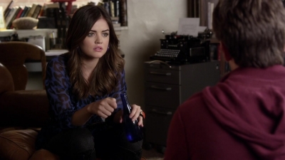 Pretty_Little_Liars_S03E18_BluRay_Rip_720p_Dual_Audio_WWW_TORRENTDOSFILMES_COM_1993.jpg