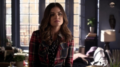 Pretty_Little_Liars_S03E19_BluRay_Rip_720p_Dual_Audio_WWW_TORRENTDOSFILMES_COM_0813.jpg