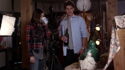 Pretty_Little_Liars_S03E19_BluRay_Rip_720p_Dual_Audio_WWW_TORRENTDOSFILMES_COM_1511.jpg