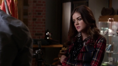 Pretty_Little_Liars_S03E19_BluRay_Rip_720p_Dual_Audio_WWW_TORRENTDOSFILMES_COM_1975.jpg