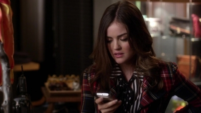 Pretty_Little_Liars_S03E19_BluRay_Rip_720p_Dual_Audio_WWW_TORRENTDOSFILMES_COM_2010.jpg