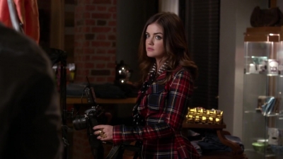 Pretty_Little_Liars_S03E19_BluRay_Rip_720p_Dual_Audio_WWW_TORRENTDOSFILMES_COM_2021.jpg