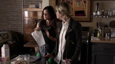 Pretty_Little_Liars_S03E21_BluRay_Rip_720p_Dual_Audio_WWW_TORRENTDOSFILMES_COM_1201.jpg