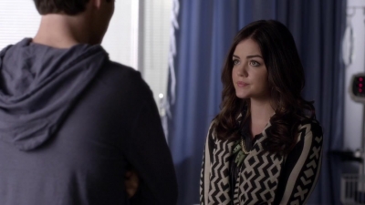 Pretty_Little_Liars_S03E21_BluRay_Rip_720p_Dual_Audio_WWW_TORRENTDOSFILMES_COM_1499.jpg